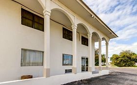 Motel 6 Waco - Lacy Lakeview